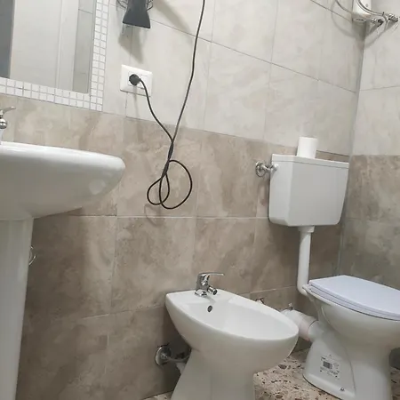 Bed & Breakfast Bed And Fly Aeroporto Fontanarossa Reception H24 Bagno Privato In Catania