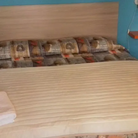 Bed And Fly Aeroporto Fontanarossa Bagno Privato In 3*