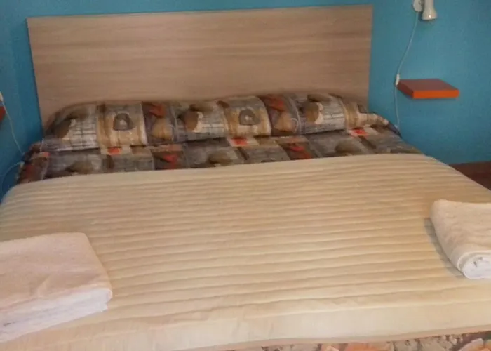 Bed And Fly Aeroporto Fontanarossa Bagno Privato In 3*